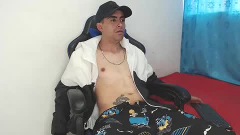 Snapshot of badjuanhot chatting on 03/09/25, 03:49 Juan Help us reach 100 likes online show from 03/09/25, 03:49