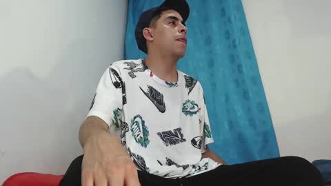 Snapshot of badjuanhot chatting on 03/11/25, 05:05 Juan Help us reach 100 likes online show from 03/11/25, 05:05