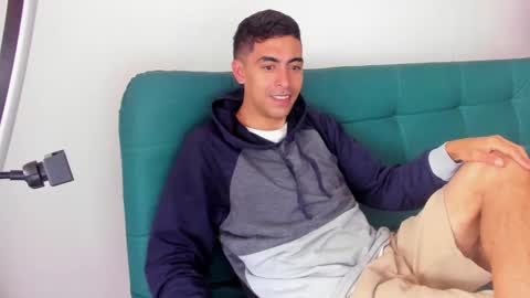 Snapshot of badjuanhot chatting on 09/30/25, 12:43 Juan Help us reach 100 likes online show from 09/30/25, 12:43