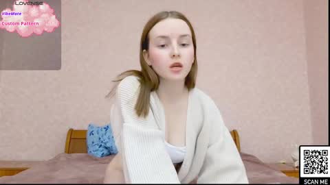 Snapshot of bae_cake_ chatting on 02/13/25, 02:20 Alice online show from 02/13/25, 02:20