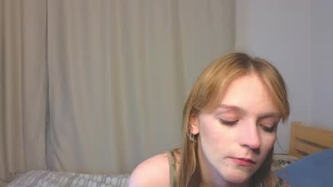 Snapshot of baeyoda chatting on 04/26/26, 04:04 Kate online show from 04/26/26, 04:04
