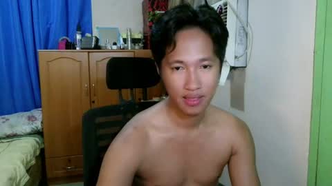 Snapshot of baggage00 chatting on 06/21/26, 11:24 baggage00 online show from 06/21/26, 11:24