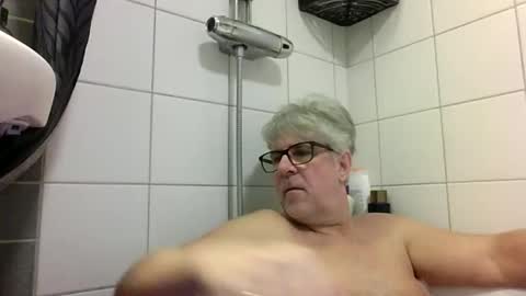 baggelina75 online show from 02/02/26, 08:51