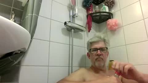 Snapshot of baggelina75 chatting on 06/02/26, 06:54 baggelina75 online show from 06/02/26, 06:54