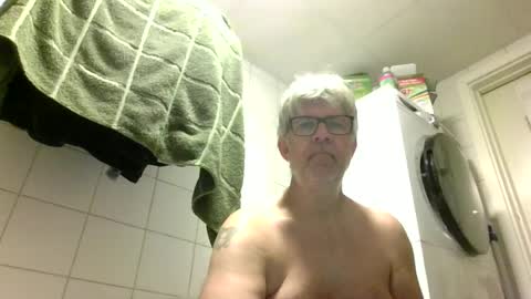 Snapshot of baggelina75 chatting on 06/29/26, 03:46 baggelina75 online show from 06/29/26, 03:46