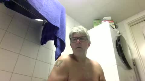 Snapshot of baggelina75 chatting on 06/30/26, 03:40 baggelina75 online show from 06/30/26, 03:40