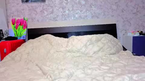 holly online show from 03/13/26, 03:40