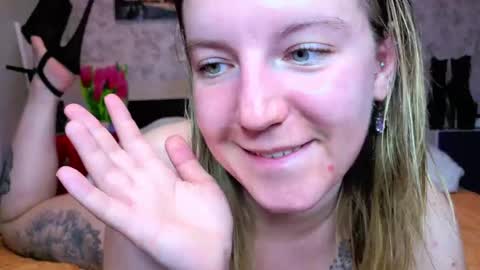holly online show from 05/16/26, 02:16