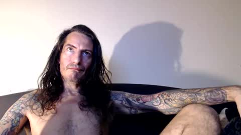 Bailey online show from 10/18/25, 06:19