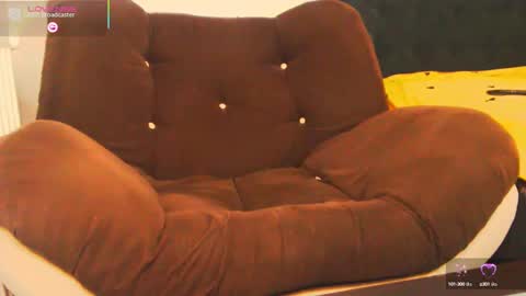 Amy online show from 02/11/25, 02:14