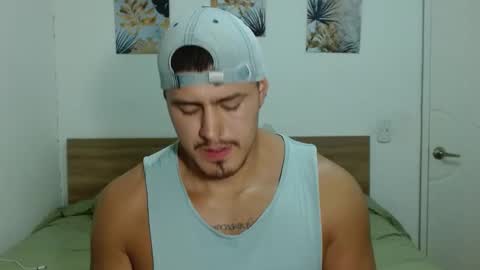 Andres -  online show from 02/09/25, 02:49