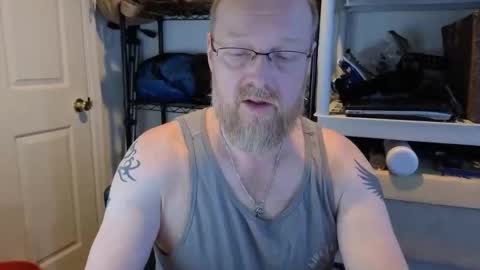 Snapshot of baltomoron69 chatting on 11/17/25, 03:18 baltomoron69 online show from 11/17/25, 03:18