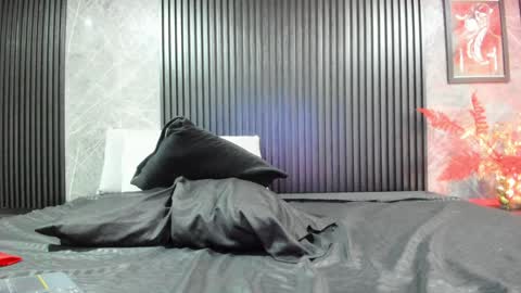 Snapshot of bambiiqueen chatting on 12/23/24, 11:47 Bambi online show from 12/23/24, 11:47