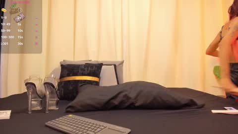 Snapshot of bambiiqueen chatting on 02/12/25, 11:51 Bambi online show from 02/12/25, 11:51