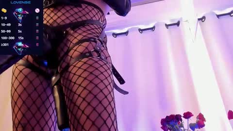 Snapshot of bambiiqueen chatting on 02/18/25, 07:30 Bambi online show from 02/18/25, 07:30