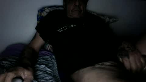 Snapshot of bambino6060 chatting on 06/14/26, 06:26 bambino6060 online show from 06/14/26, 06:26