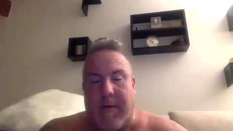 Snapshot of banana5289 chatting on 10/10/25, 02:21 banana5289 online show from 10/10/25, 02:21