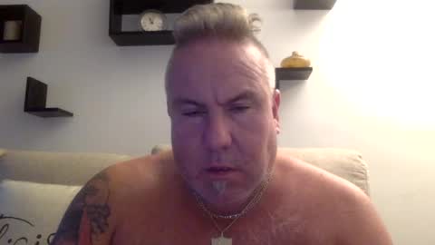 Snapshot of banana5289 chatting on 10/12/25, 03:00 banana5289 online show from 10/12/25, 03:00