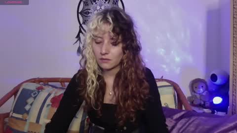 V E R O N I C A online show from 01/20/25, 04:10