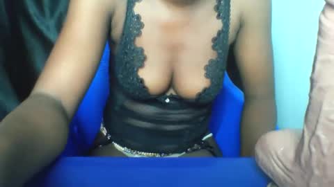 banging_body online show from 12/02/25, 03:51