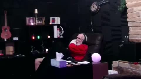 BANJOEY online show from 12/17/25, 06:52