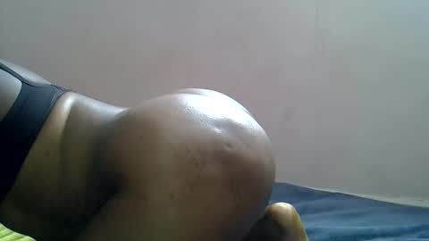 Snapshot of bantubaby chatting on 01/19/26, 05:55 bantubaby online show from 01/19/26, 05:55