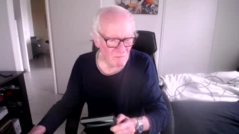 barbapapa73508870 online show from 02/23/25, 07:33