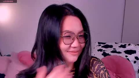 Barbie Kim online show from 04/19/26, 03:28