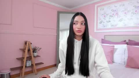 Barbara Noa  online show from 12/16/25, 12:21