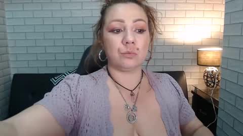 Snapshot of barbara_portman chatting on 01/07/25, 05:01 Barbara online show from 01/07/25, 05:01