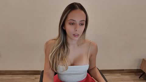 Snapshot of barbara_weber chatting on 12/09/24, 01:18 barbara_weber online show from 12/09/24, 01:18