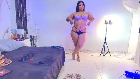 Snapshot of barbaraferrer69 chatting on 04/29/26, 12:20 BARBARA FERRER online show from 04/29/26, 12:20