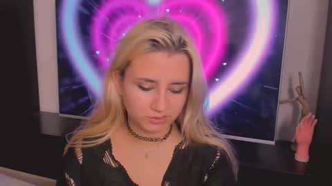 barbarasiren online show from 09/19/25, 04:07