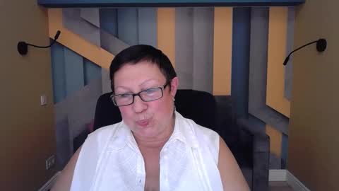 barbaraturners online show from 10/15/25, 07:36