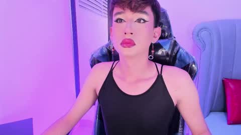          I work from home this is my room 3 online show from 04/12/26, 08:30