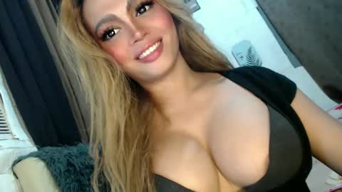 Snapshot of barbie_ivana chatting on 12/25/24, 11:54 barbei online show from 12/25/24, 11:54