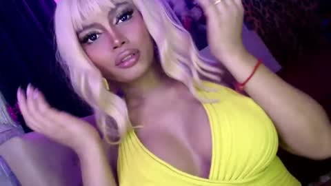 Snapshot of barbie_ivana chatting on 09/15/25, 01:05 barbei online show from 09/15/25, 01:05