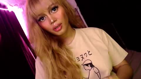 Snapshot of barbie_ivana chatting on 11/09/25, 06:33 barbei online show from 11/09/25, 06:33