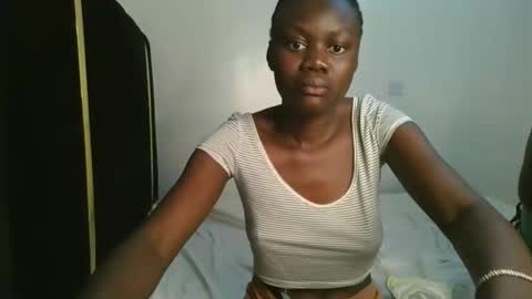 queen online show from 09/16/25, 03:46