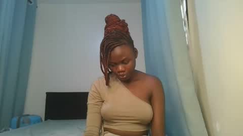 queen online show from 12/19/25, 09:16