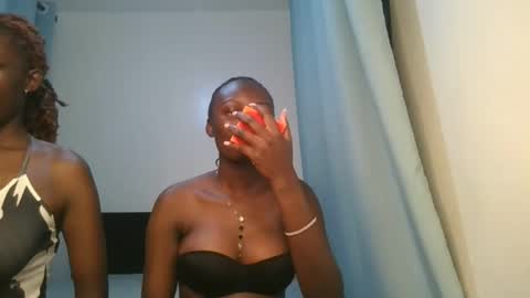 queen online show from 02/16/26, 08:05