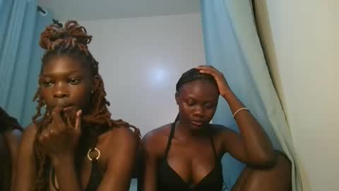 queen online show from 03/11/26, 10:05