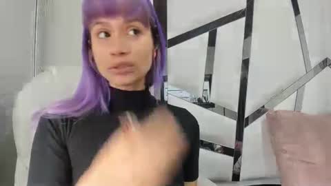 Snapshot of barbieambarx chatting on 10/01/25, 01:06 Barbie online show from 10/01/25, 01:06