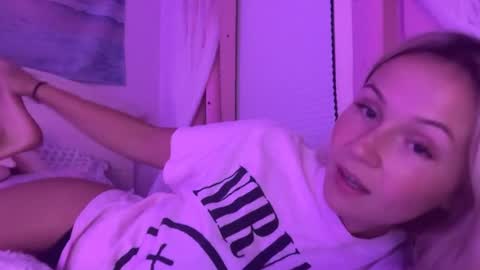 Snapshot of barbiebrittney chatting on 07/14/26, 01:19 barbiebrittney online show from 07/14/26, 01:19