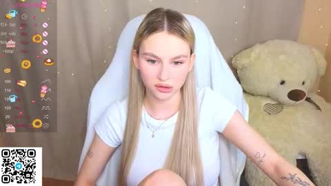 Eva online show from 10/12/25, 10:31