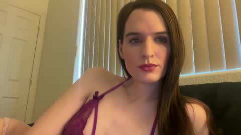 Snapshot of barbiejules chatting on 01/22/25, 11:10 BarbieJules online show from 01/22/25, 11:10