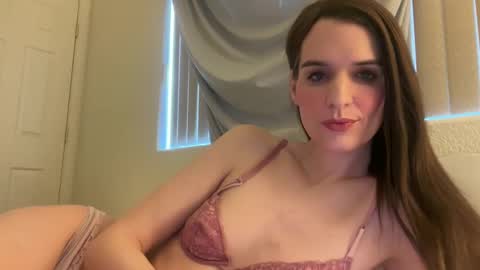 Snapshot of barbiejules chatting on 10/07/25, 10:07 BarbieJules online show from 10/07/25, 10:07