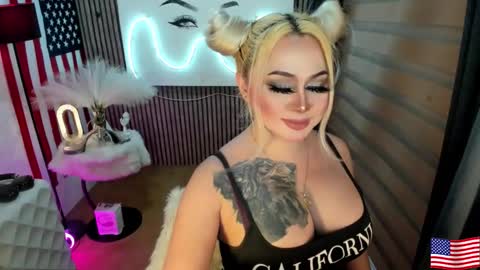 Miss Alexa Fields  online show from 09/23/25, 10:57