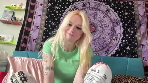 Bardot Eyed online show from 01/23/25, 06:35