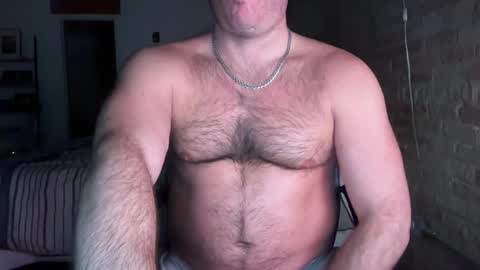 Snapshot of barebackheat chatting on 01/27/25, 11:33 Barebackheat online show from 01/27/25, 11:33